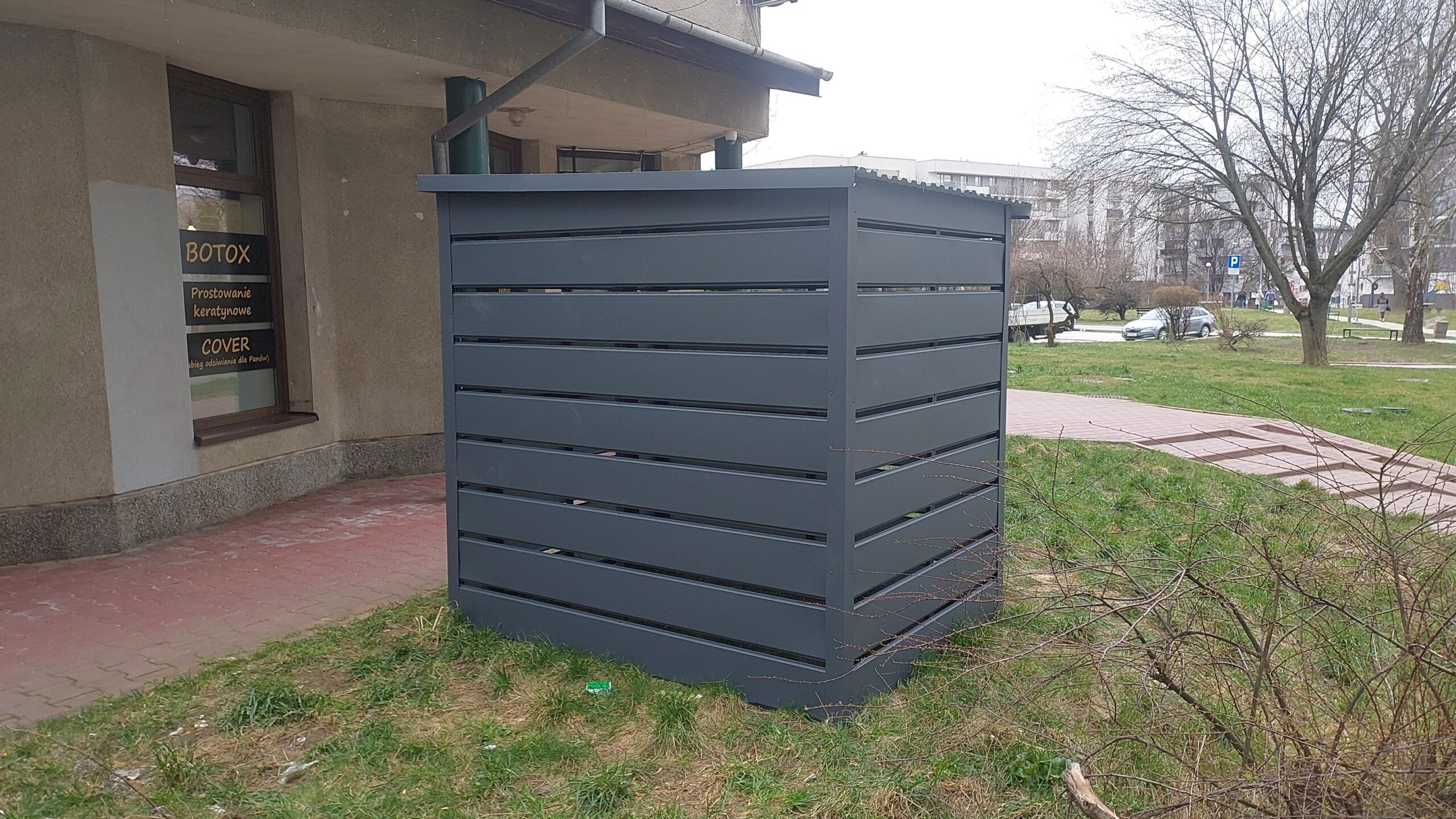 Wiata śmietnikowa 1,5m x 2m - obrazek 3
